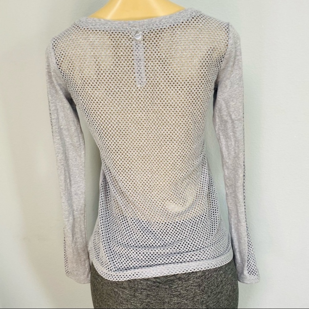 2/$10 Lorna Jane Mesh Long Sleeve Top